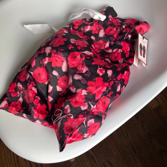 NWT Victoria Secret 🌹 Slippers (Medium Size 7-8) - Picture 6 of 6